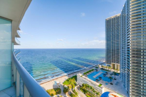 Beachside Condo with a Mesmerizing Ocean View